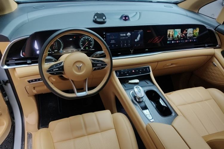 Used VOYAH Dream 2022 Low-Carbon Edition Plus Intelligent Driving Package Center Console