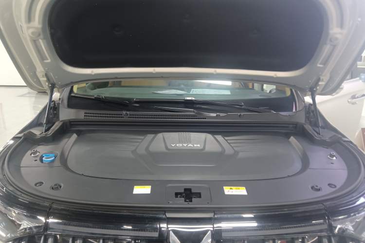 Used VOYAH Dream 2022 Low-Carbon Edition Dream+ Smart Enjoyment Package Engine Bay