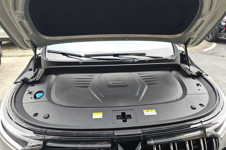 Used VOYAH Dream 2022 Low-Carbon Edition Dream+ Smart Enjoyment Package Engine Bay