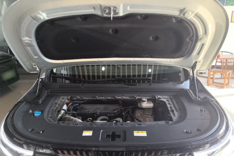 Used VOYAH Dream 2022 Low-Carbon Edition Dream+ Smart Enjoyment Package Engine Bay