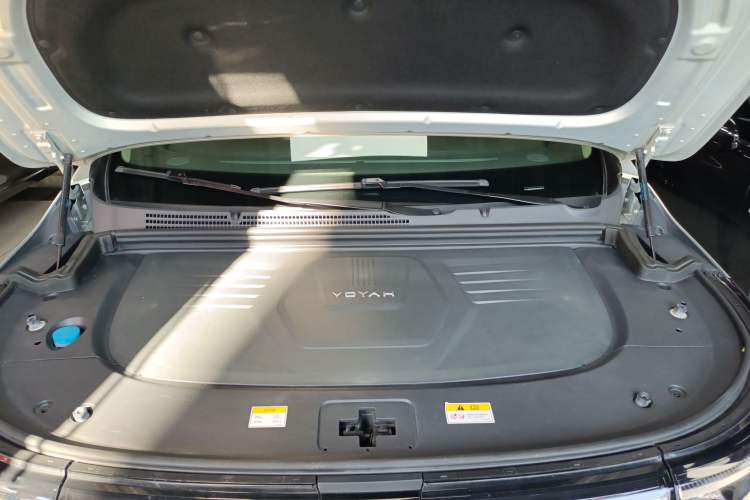 Used VOYAH Dream 2022 Low-Carbon Edition Dream+ Smart Enjoyment Package Engine Bay