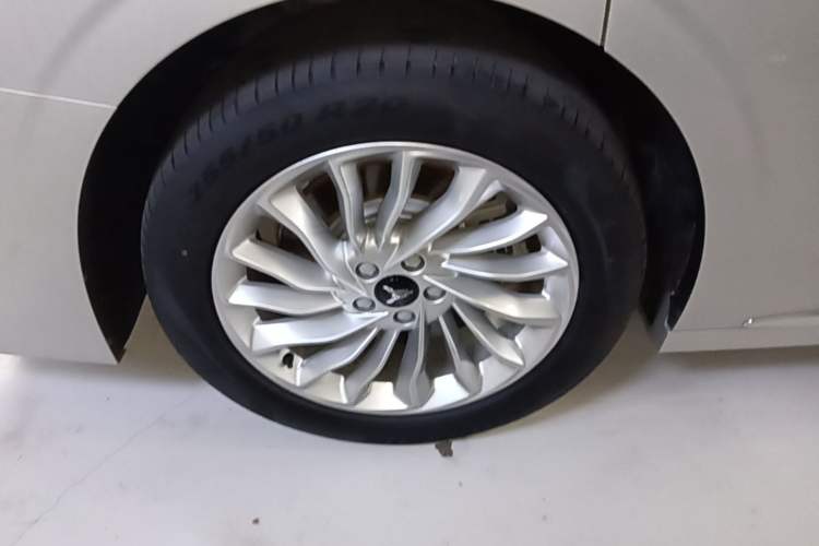 Used VOYAH Dream 2022 Low-Carbon Edition Plus Intelligent Driving Package Exterior 2