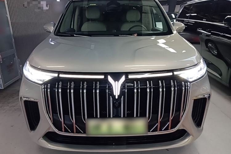 Used VOYAH Dream 2022 Low-Carbon Edition Plus Intelligent Driving Package Front