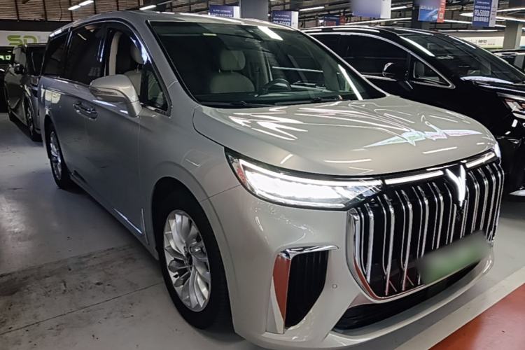 Used VOYAH Dream 2022 Low-Carbon Edition Plus Intelligent Driving Package Front Right 45 Deg