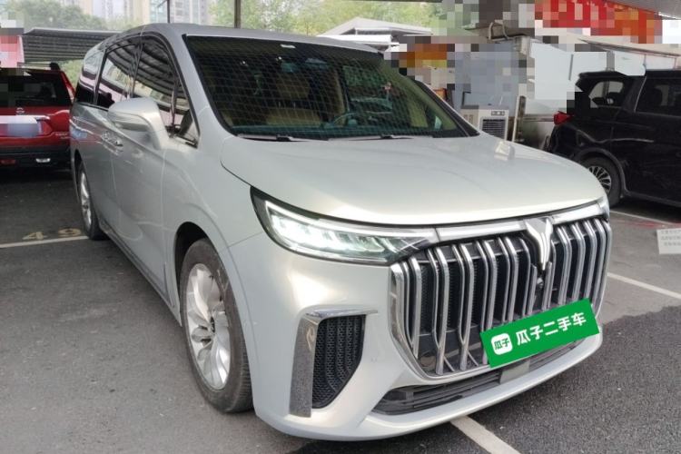 Used VOYAH Dream 2022 Low-Carbon Edition Plus Intelligent Driving Package Front Right 45 Deg