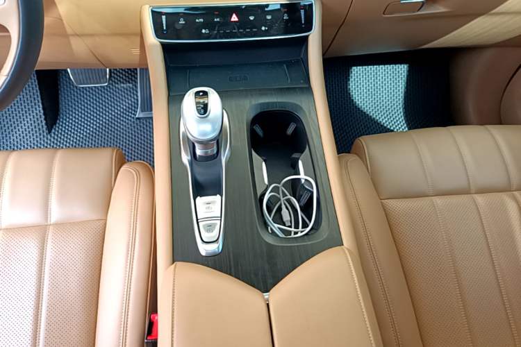 Used VOYAH Dream 2022 Low-Carbon Edition Plus Intelligent Driving Package Gear Lever