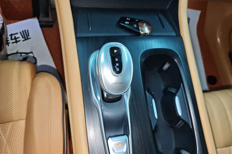 Used VOYAH Dream 2022 Low-Carbon Edition Dream+ Smart Enjoyment Package Gear Lever