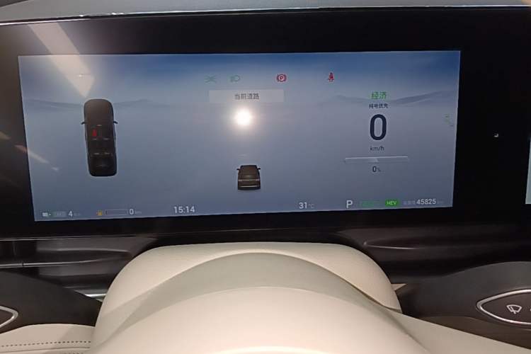 Used VOYAH Dream 2022 Low-Carbon Edition Plus Intelligent Driving Package Instrument Cluster