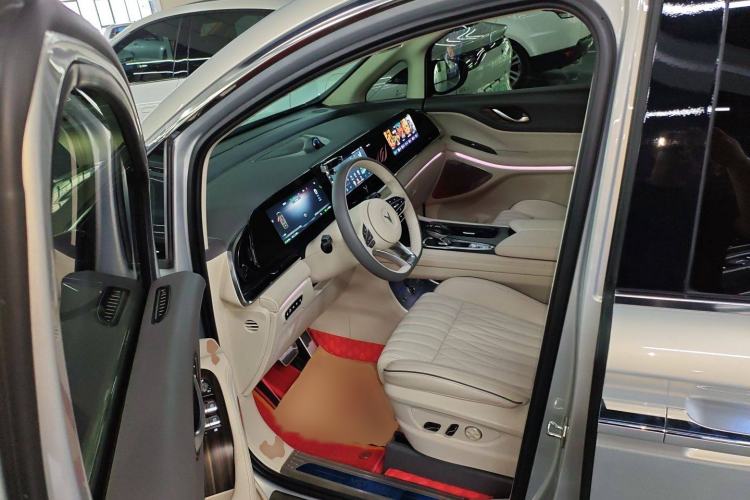 Used VOYAH Dream 2022 Low-Carbon Edition Dream+ Smart Enjoyment Package Interior 3