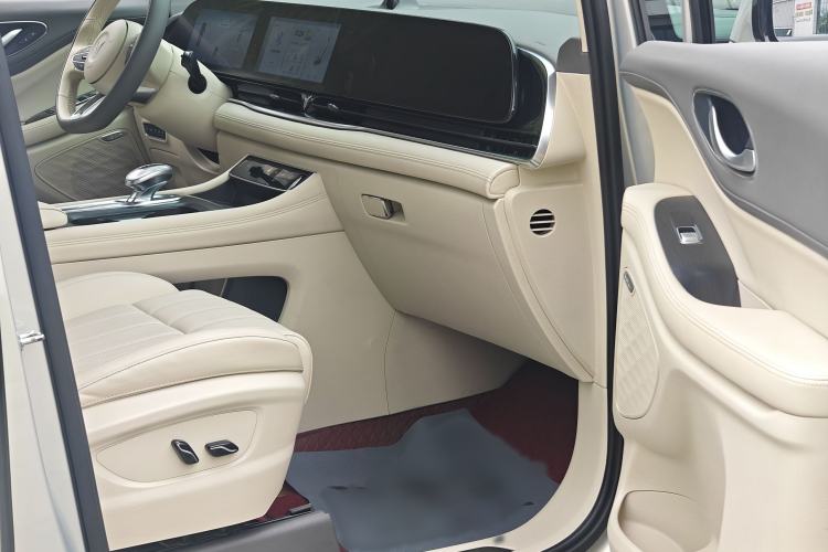 Used VOYAH Dream 2022 Low-Carbon Edition Plus Intelligent Driving Package Interior 5