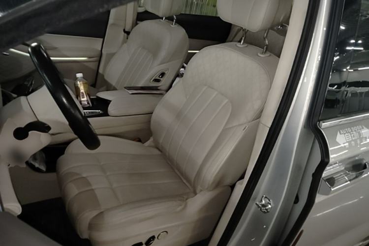 Used VOYAH Dream 2022 0-Emission Version Range of 475 km Left Front Seat