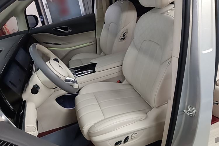 Used VOYAH Dream 2022 Low-Carbon Edition Plus Intelligent Driving Package Left Front Seat