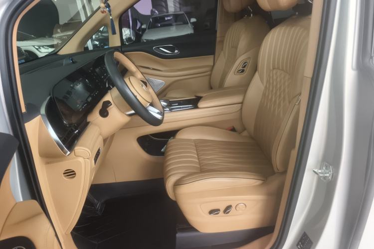 Used VOYAH Dream 2022 Low-Carbon Edition Dream+ Smart Enjoyment Package Left Front Seat