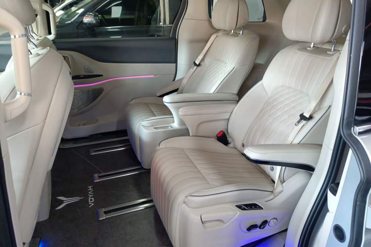 Used VOYAH Dream 2022 Low-Carbon Edition Dream+ Smart Enjoyment Package Left Rear Seat