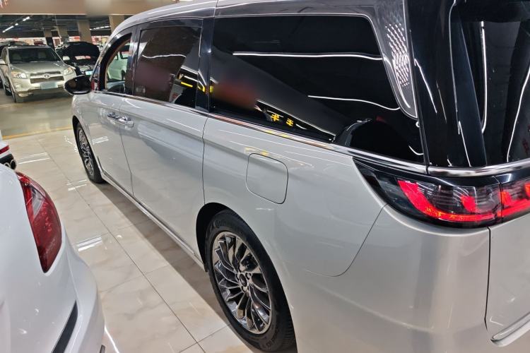 Used VOYAH Dream 2022 Low-Carbon Edition Dream+ Smart Enjoyment Package Left Side