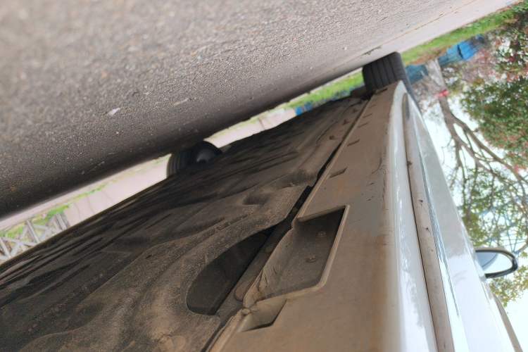 Used VOYAH Dream 2022 Low-Carbon Edition Dream+ Smart Enjoyment Package Left Side Sill