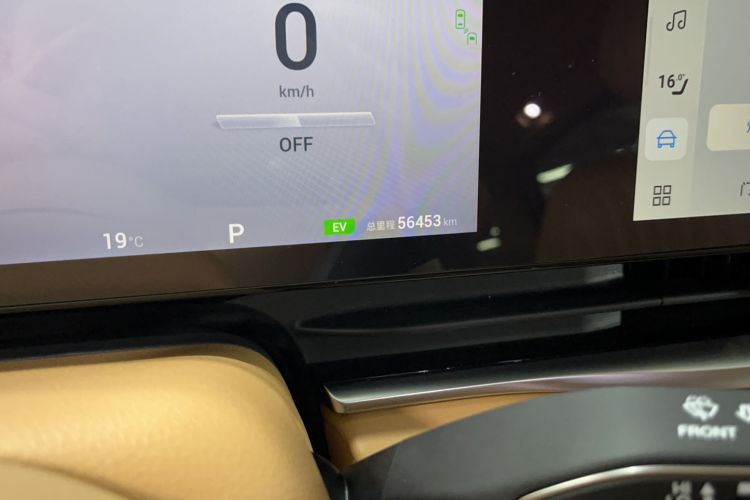 Used VOYAH Dream 2022 Low-Carbon Edition Dream+ Smart Enjoyment Package Odometer Close Up