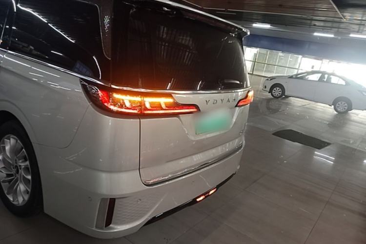 Used VOYAH Dream 2022 0-Emission Version Range of 475 km Rear