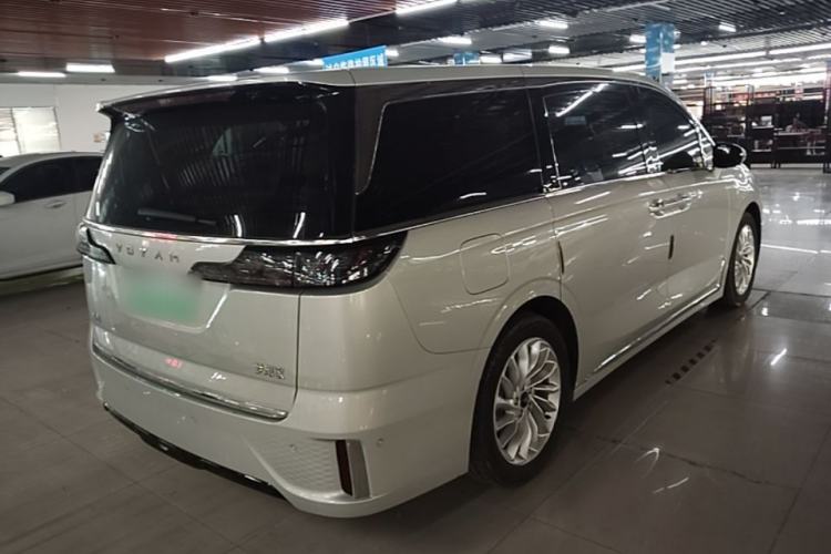 Used VOYAH Dream 2022 0-Emission Version Range of 475 km Rear Right 45 Deg