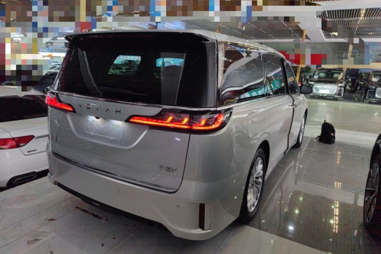 Used VOYAH Dream 2022 0-Carbon Edition Home+ Range Package 605 km Rear Right 45 Deg
