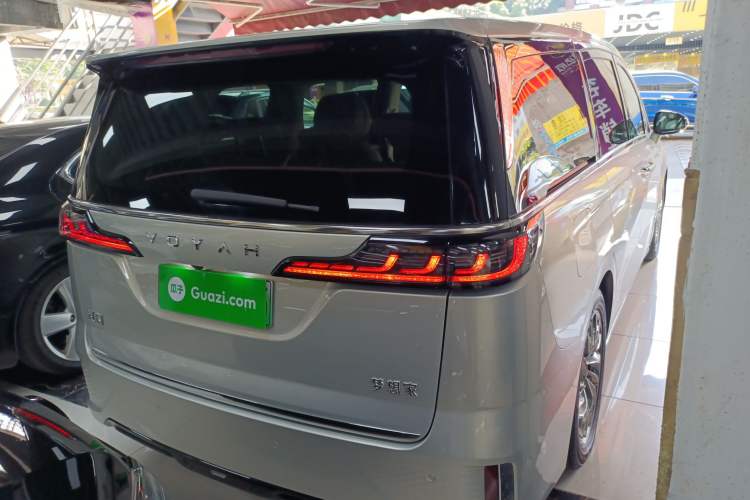 Used VOYAH Dream 2022 Low-Carbon Edition Dream+ Smart Enjoyment Package Rear Right 45 Deg