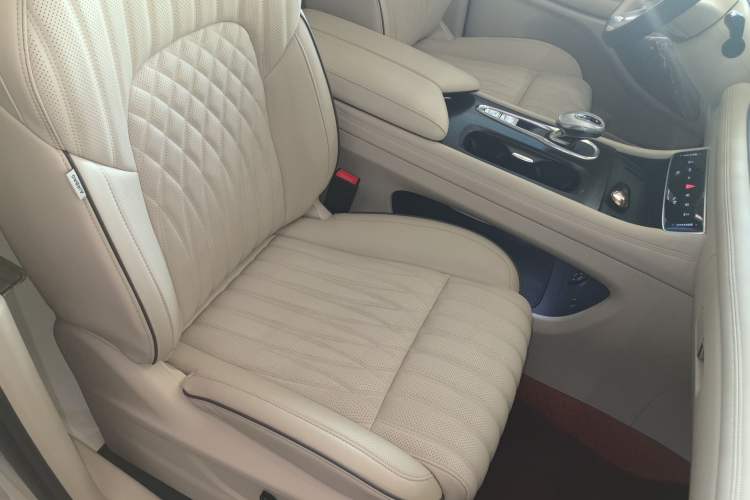 Used VOYAH Dream 2022 Low-Carbon Edition Dream+ Smart Enjoyment Package Right Front Seat
