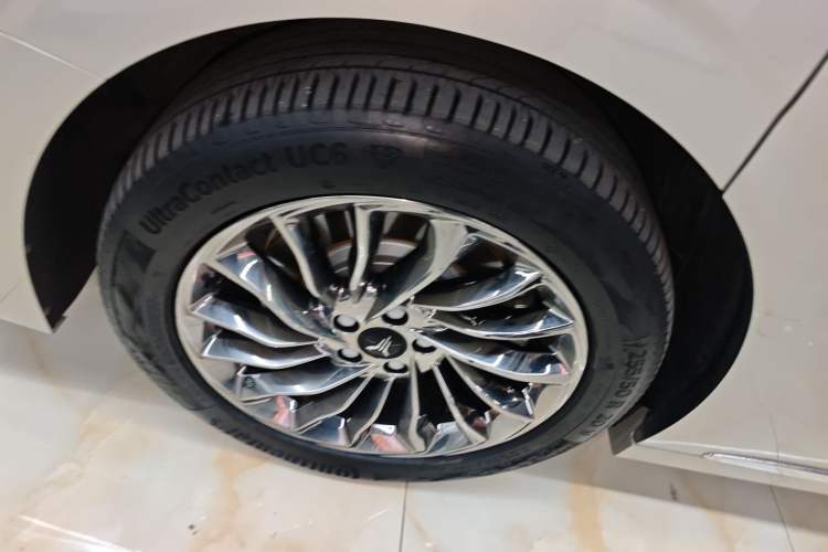 Used VOYAH Dream 2022 Low-Carbon Edition Dream+ Smart Enjoyment Package Right Rear Wheel Hub