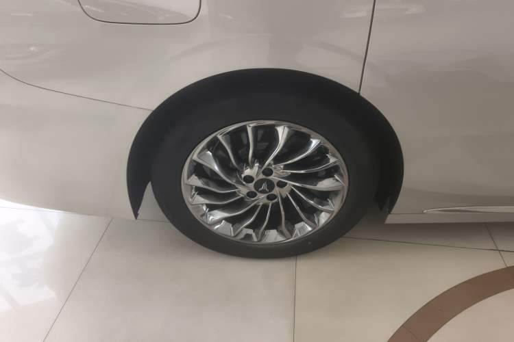 Used VOYAH Dream 2022 Low-Carbon Edition Dream+ Smart Enjoyment Package Right Rear Wheel Hub