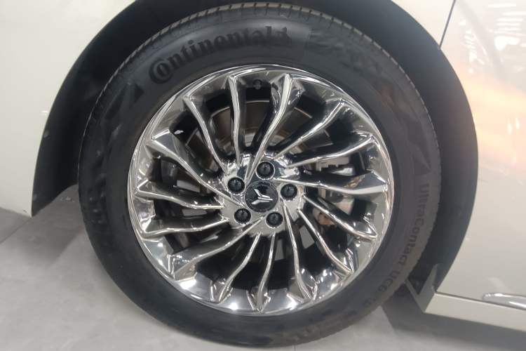Used VOYAH Dream 2022 Low-Carbon Edition Dream+ Smart Enjoyment Package Right Rear Wheel Hub