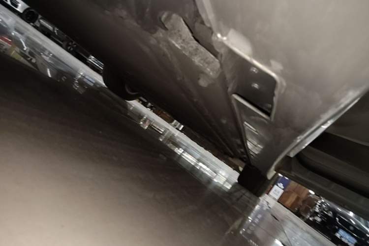 Used VOYAH Dream 2022 0-Emission Version Range of 475 km Right Side Sill