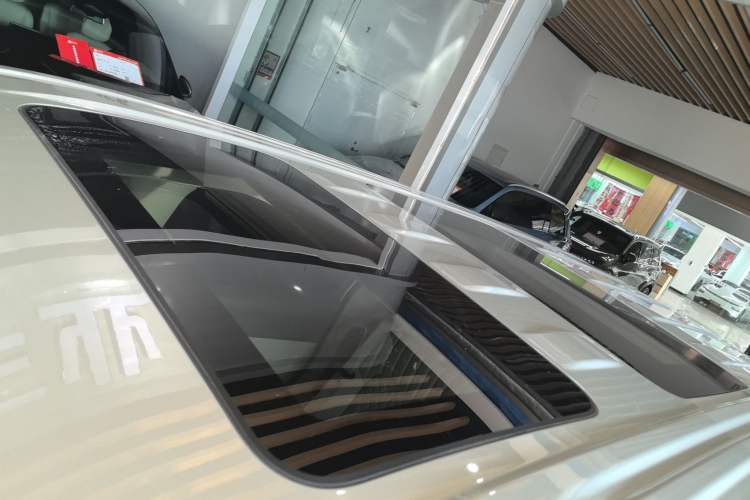 Used VOYAH Dream 2022 Low-Carbon Edition Dream+ Smart Enjoyment Package Roof