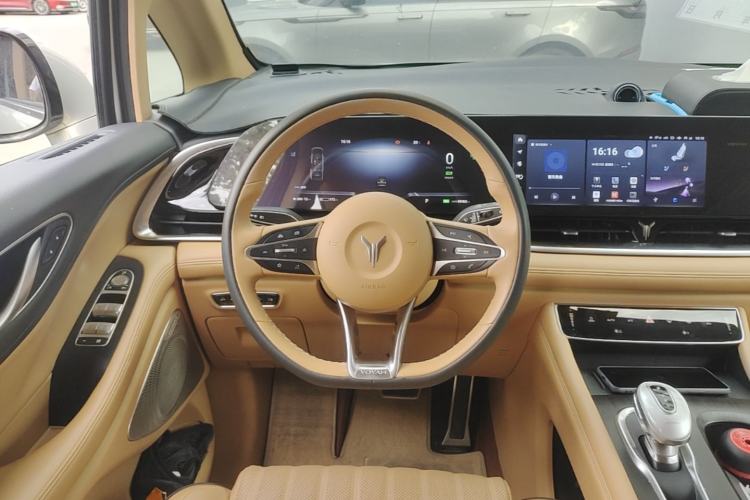 Used VOYAH Dream 2022 Low-Carbon Edition Dream+ Smart Enjoyment Package Steering Wheel