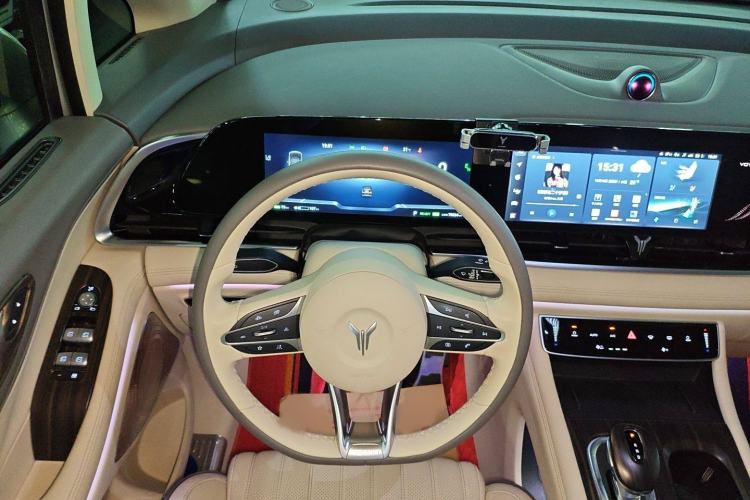 Used VOYAH Dream 2022 Low-Carbon Edition Dream+ Smart Enjoyment Package Steering Wheel