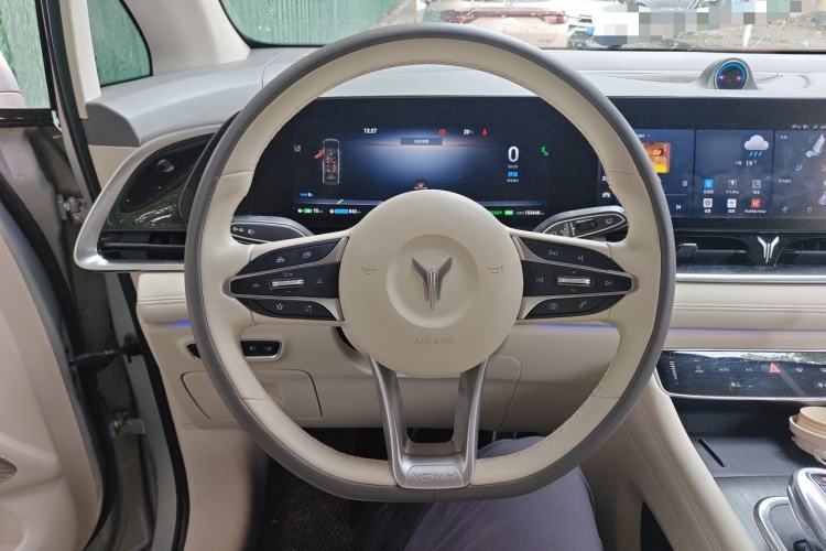 Used VOYAH Dream 2022 Low-Carbon Edition Dream+ Smart Enjoyment Package Steering Wheel