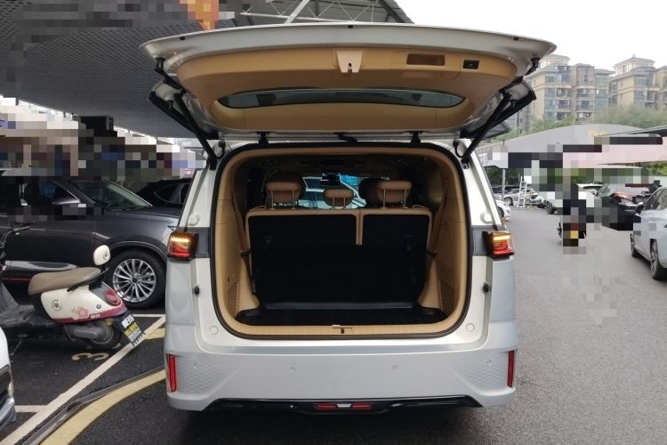 Used VOYAH Dream 2022 Low-Carbon Edition Plus Intelligent Driving Package Trunk