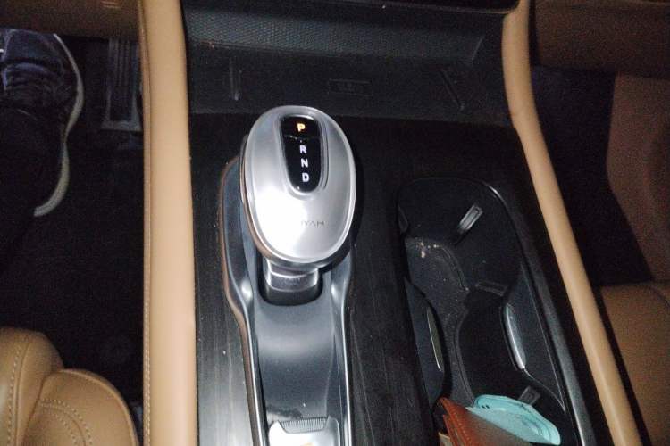 Used VOYAH Dream 2022 Low-Carbon Edition Plus Intelligent Driving Package Gear Lever