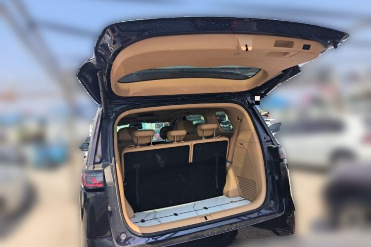 Used VOYAH Dream 2022 Low-Carbon Edition Dream+ Smart Enjoyment Package Trunk