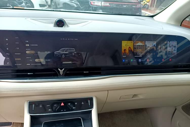 Used VOYAH Dream 2022 Low-Carbon Edition Dream+ Smart Enjoyment Package Audio And AC Panel