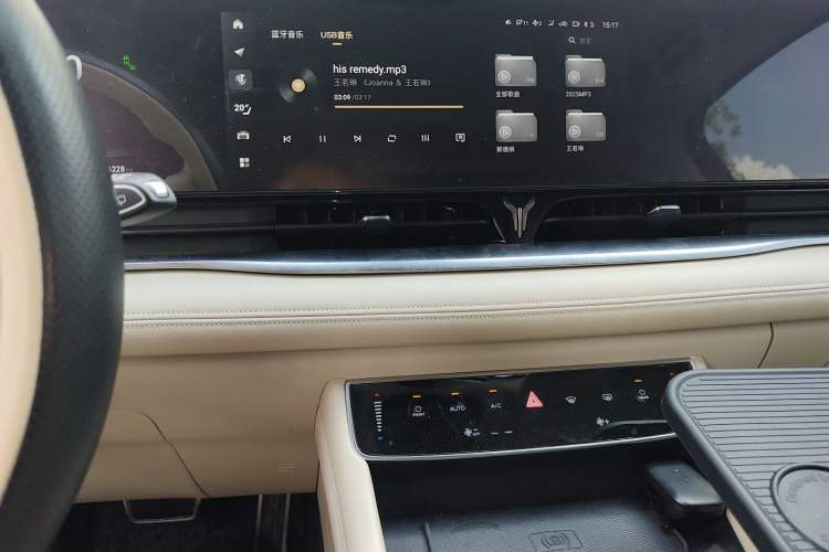 Used VOYAH Dream 2022 Low-Carbon Edition Dream+ Smart Enjoyment Package Audio And AC Panel