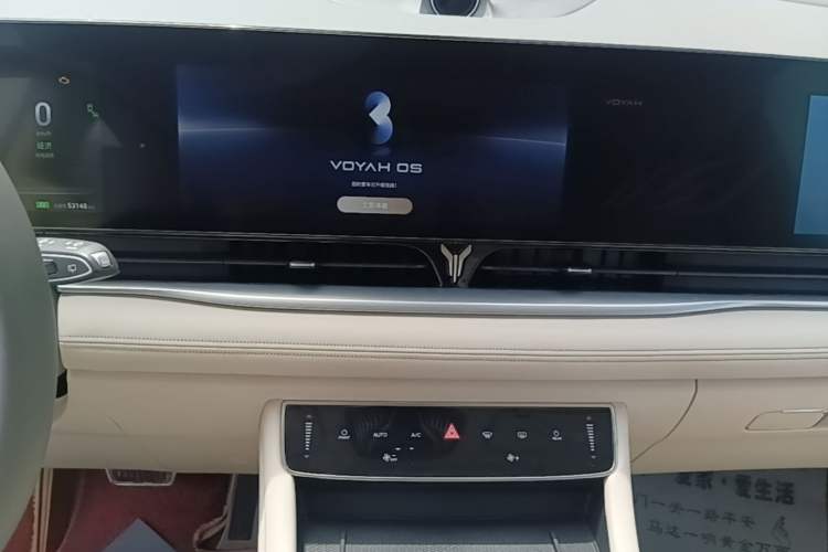 Used VOYAH Dream 2022 Low-Carbon Edition Plus Intelligent Driving Package Audio And AC Panel