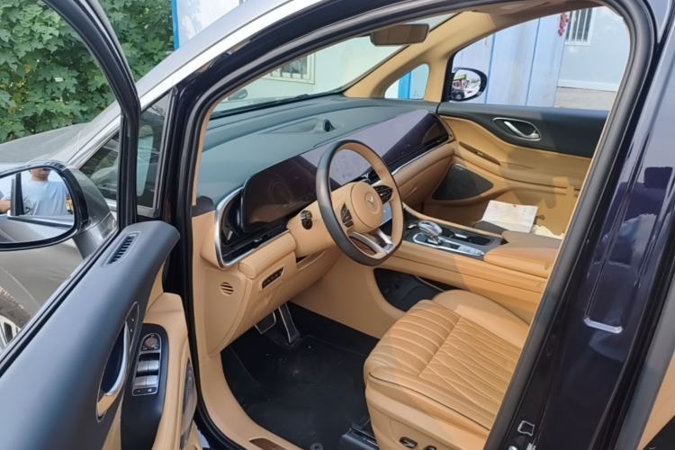 Used VOYAH Dream 2022 0-Carbon Edition Dream+ Smart Enjoyment Package 475 km Driver Seat