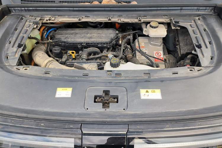 Used VOYAH Dream 2022 Low-Carbon Edition Home Engine Bay