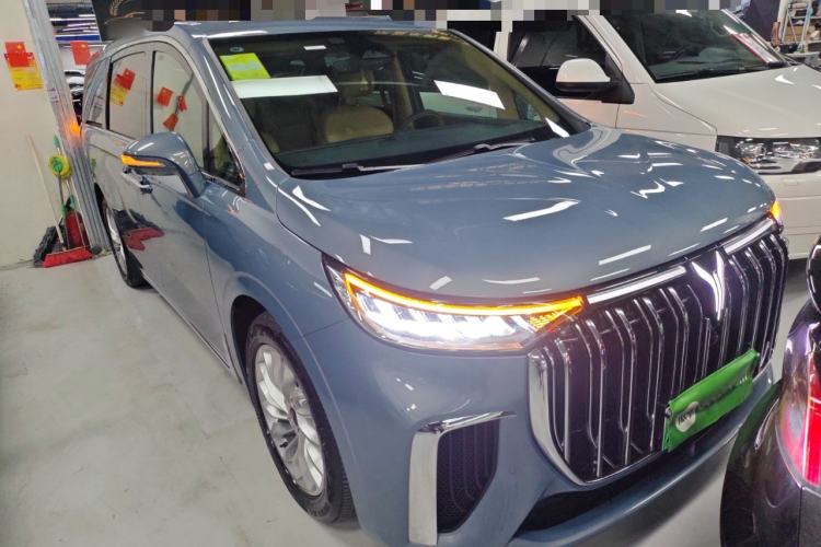 Used VOYAH Dream 2022 Low-Carbon Edition Plus Intelligent Driving Package Front Right 45 Deg