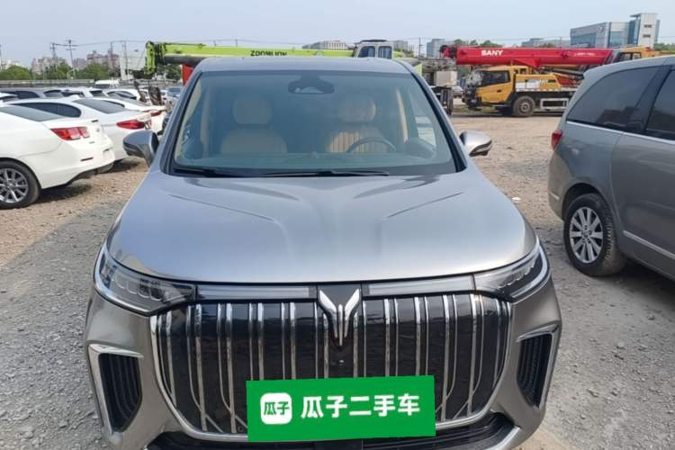 Used VOYAH Dream 2022 0-Carbon Edition Dream+ Smart Enjoyment Package 475 km Front
