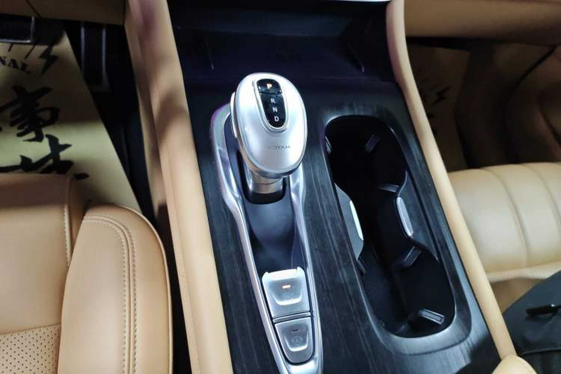 Used VOYAH Dream 2022 Low-Carbon Edition Plus Intelligent Driving Package Gear Lever