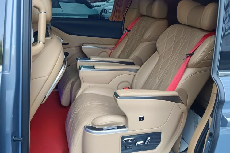 Used VOYAH Dream 2022 Low-Carbon Edition Dream+ Smart Enjoyment Package Interior 4