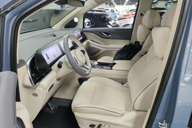 Used VOYAH Dream 2022 Low-Carbon Edition Dream+ Smart Enjoyment Package Left Front Seat