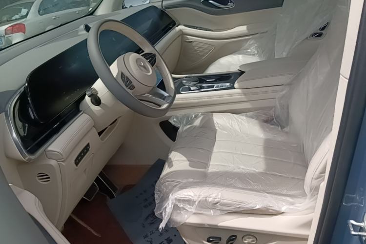 Used VOYAH Dream 2022 Low-Carbon Edition Plus Intelligent Driving Package Left Front Seat