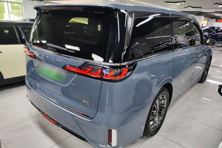 Used VOYAH Dream 2022 Low-Carbon Edition Dream+ Smart Enjoyment Package Rear Right 45 Deg