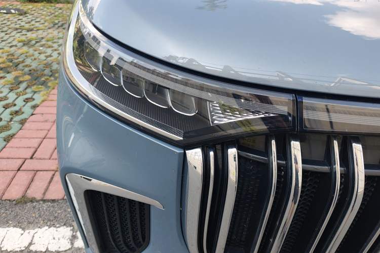 Used VOYAH Dream 2022 Low-Carbon Edition Dream+ Smart Enjoyment Package Right Front Headlight
